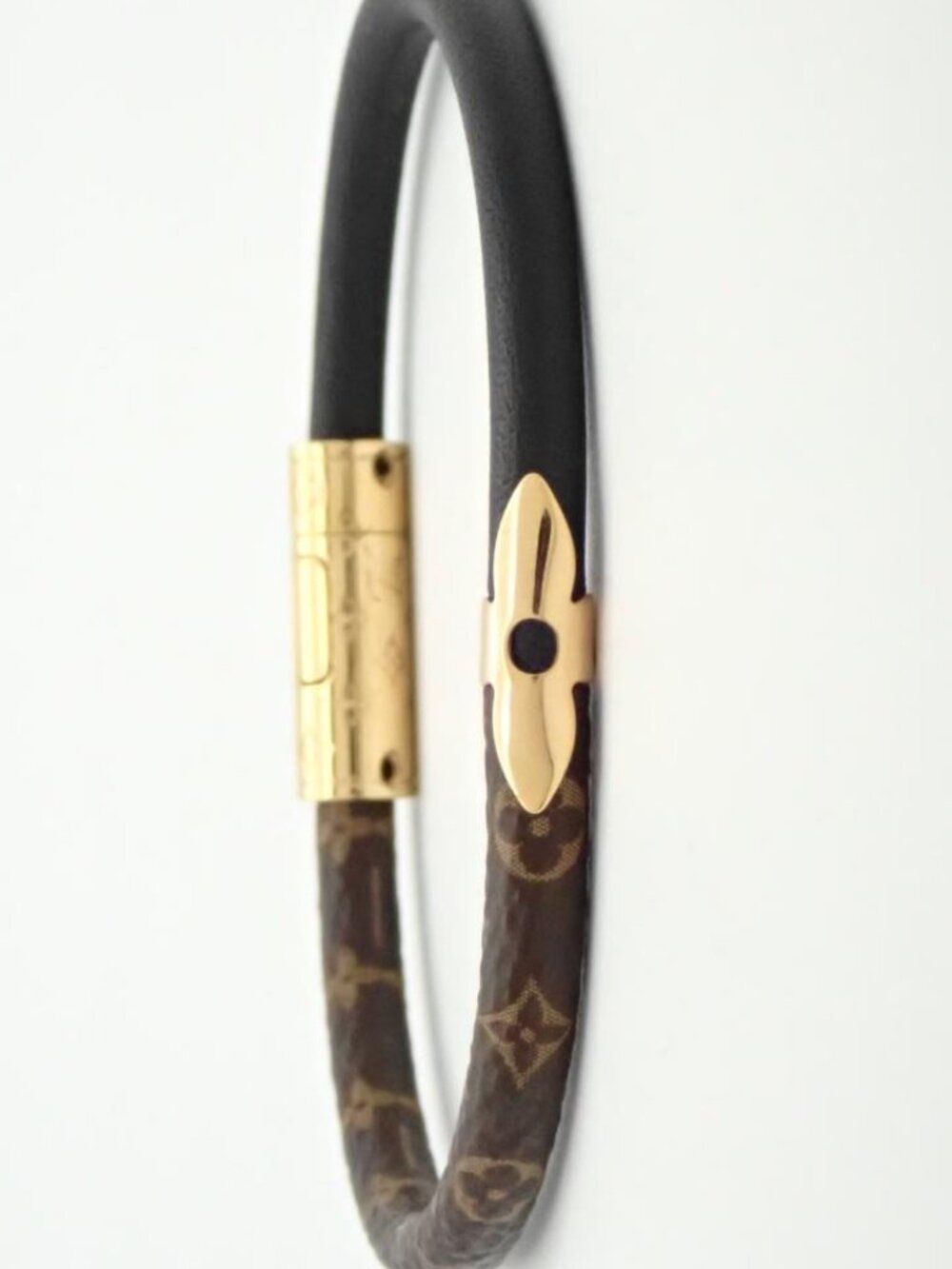 LV Bracelet in Dustbag